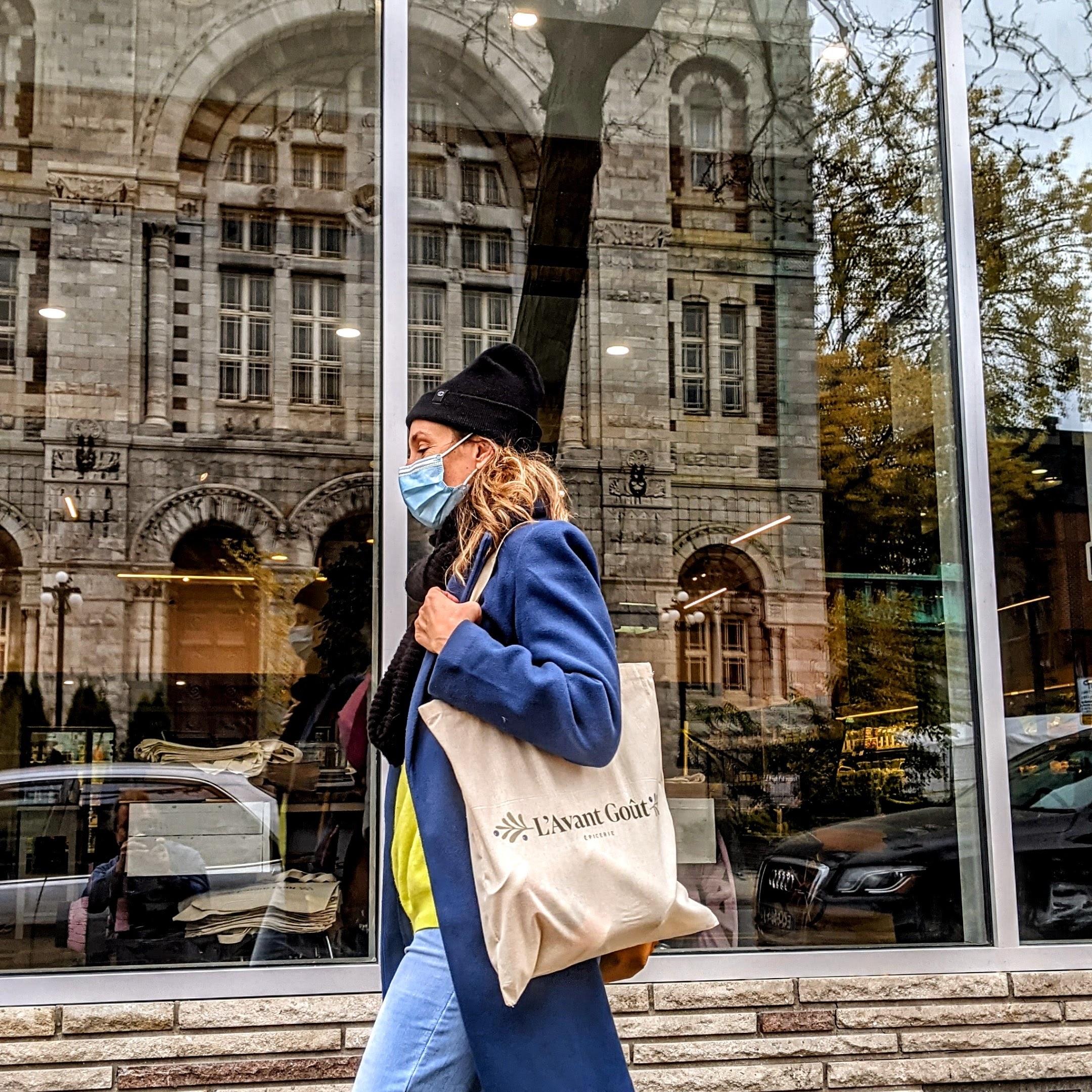 L’Avant Gout Épicerie Tote Bag